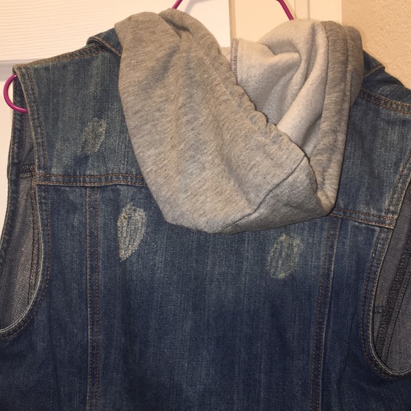 Jean jacket vest👖 - Picture 2 of 3